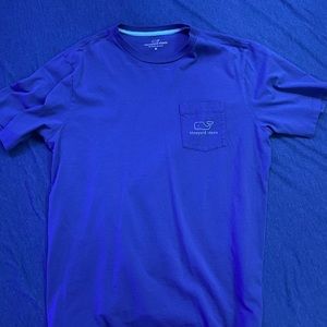 Vineyard Vine t-shirt